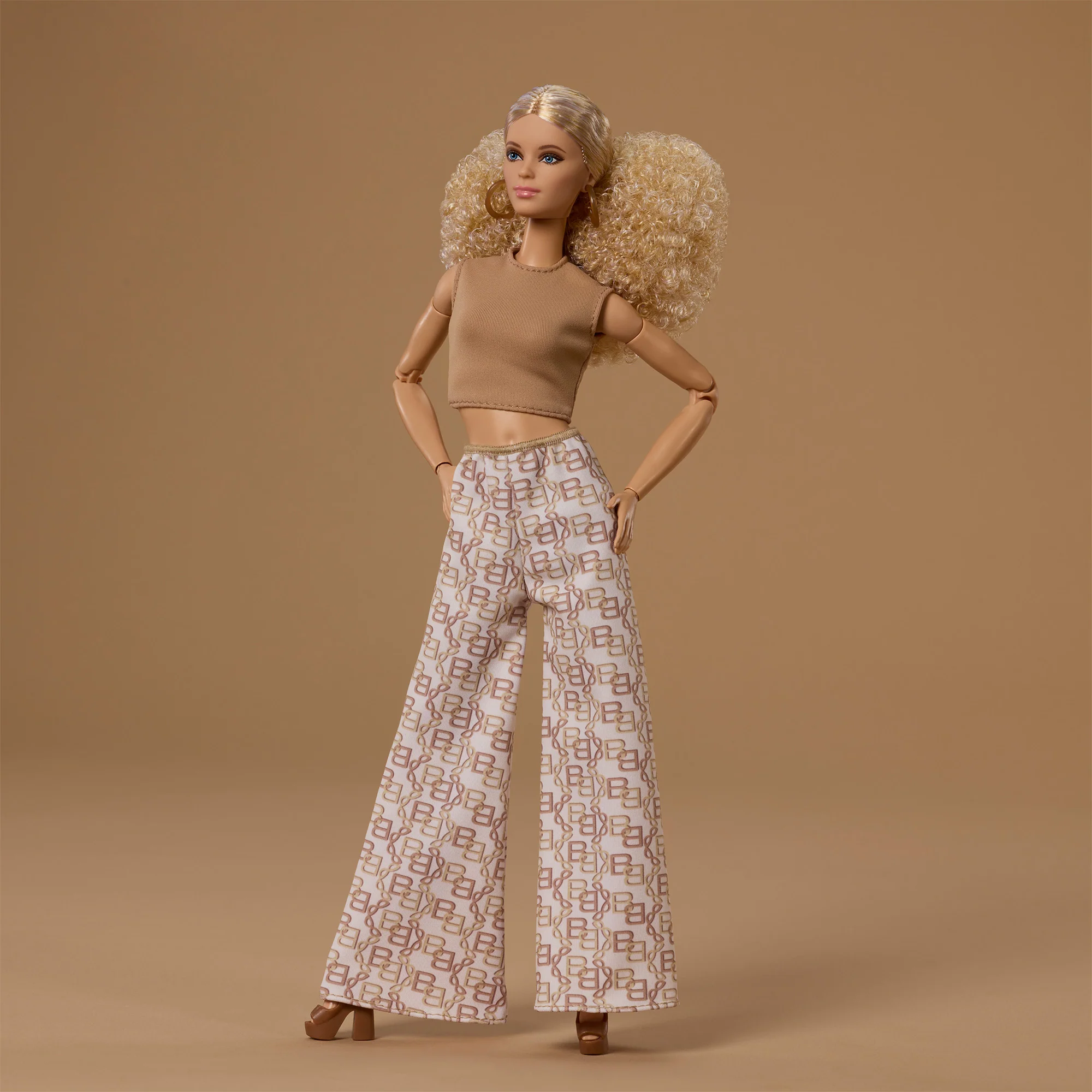 Barbie Basics 2026 Neutrals Series, Model 07 - Image 10