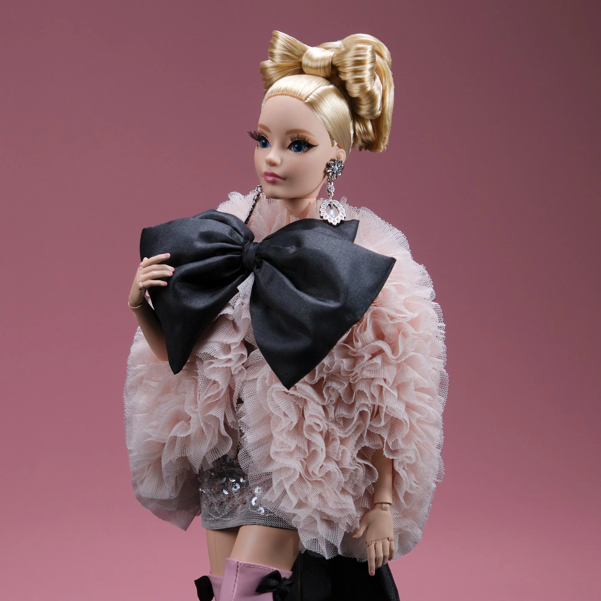 Barbie Signature Barbie Atelier Doll #1 - Image 2