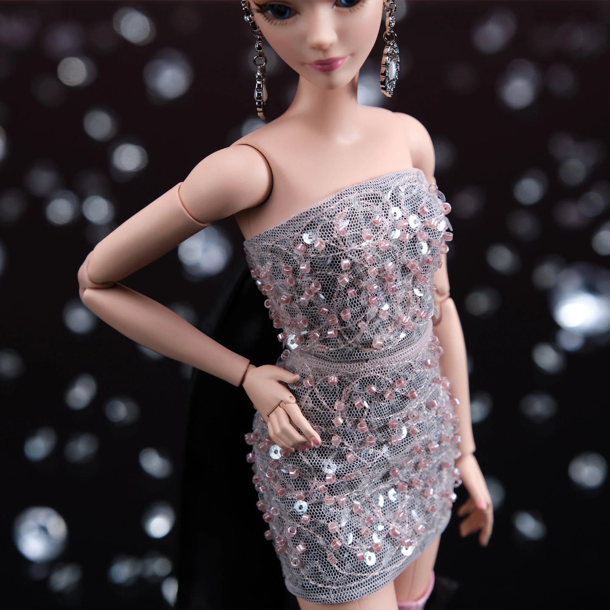 Barbie Signature Barbie Atelier Doll #1 - Image 3