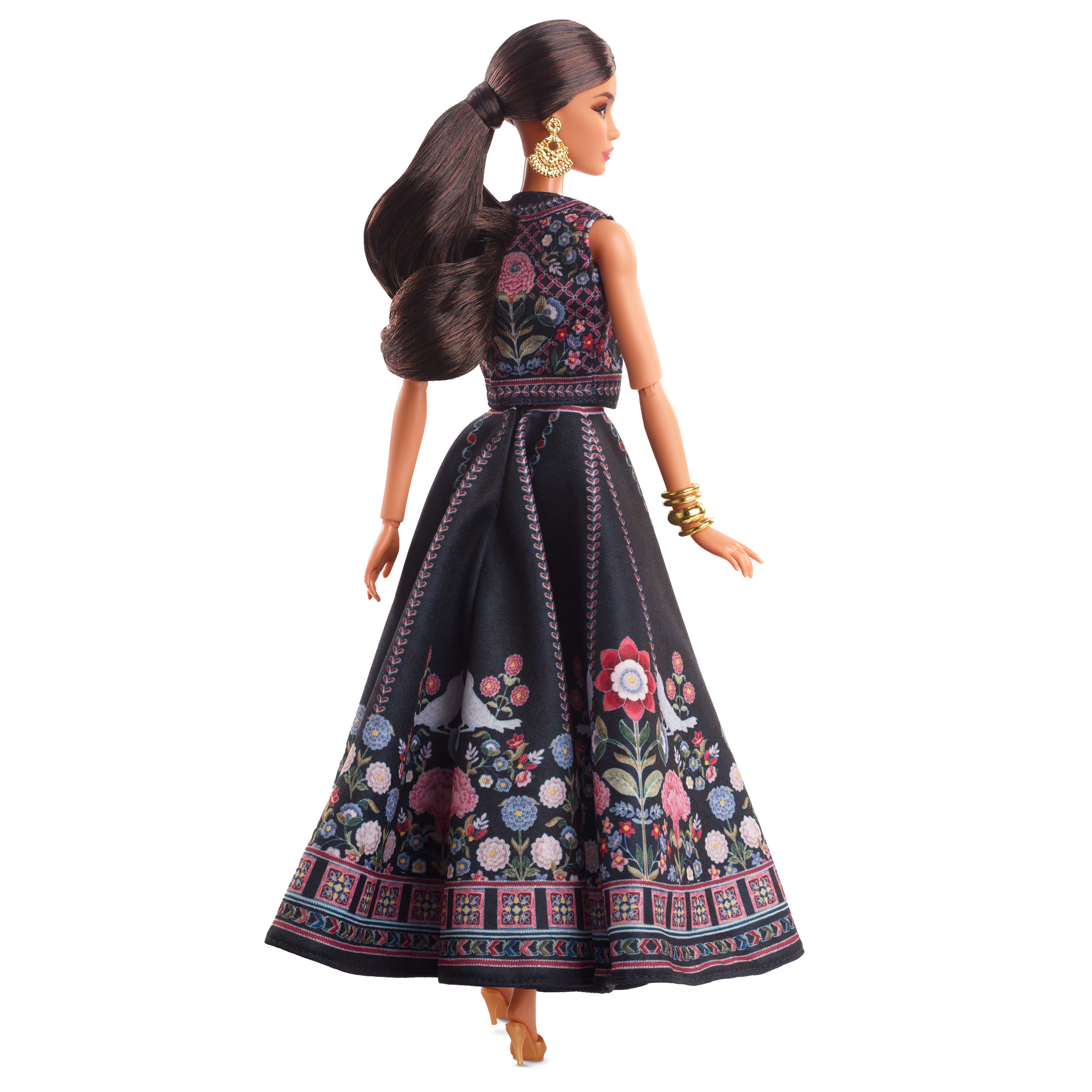Barbie Signature Diwali Doll by Anita Dongre - Image 12