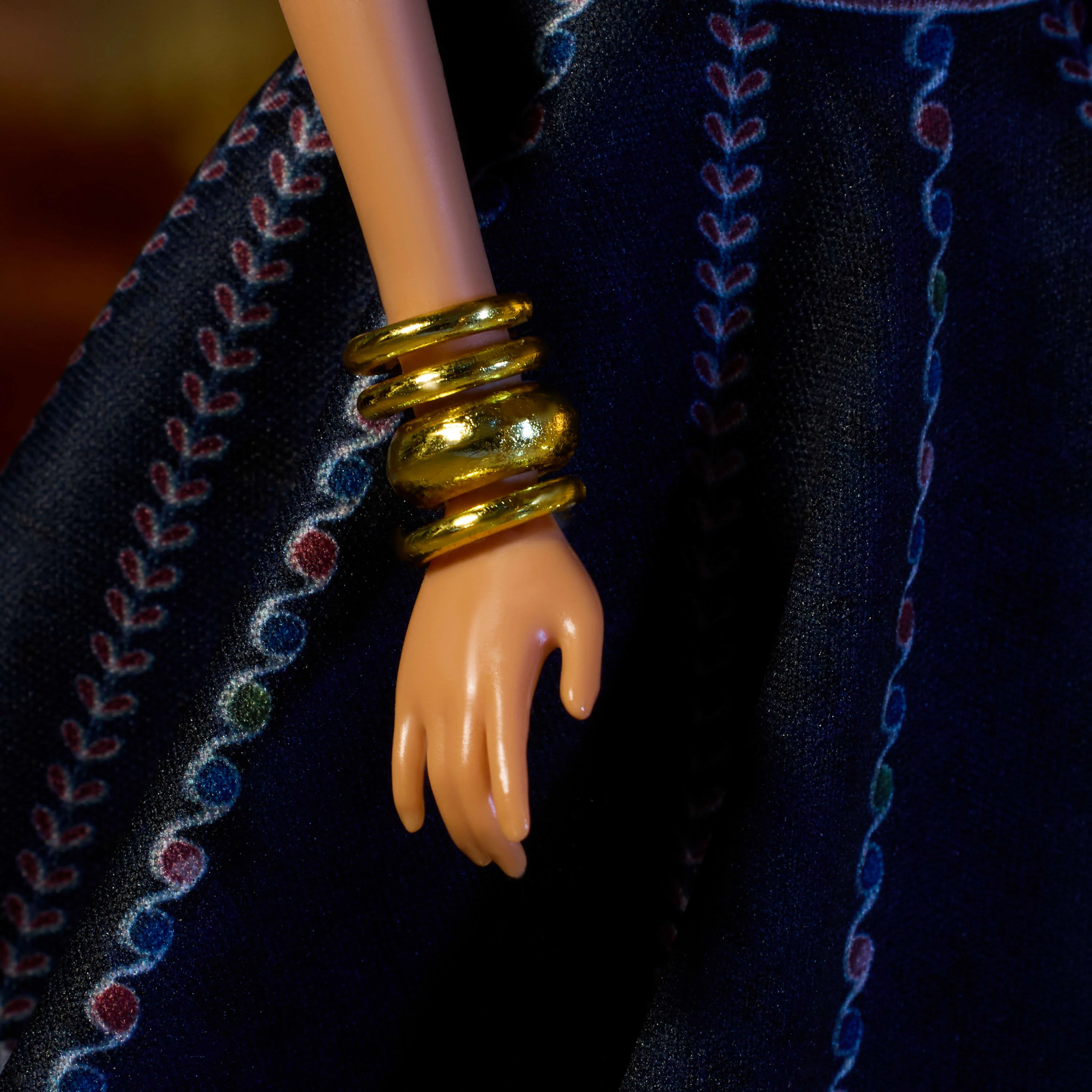 Barbie Signature Diwali Doll by Anita Dongre - Image 5