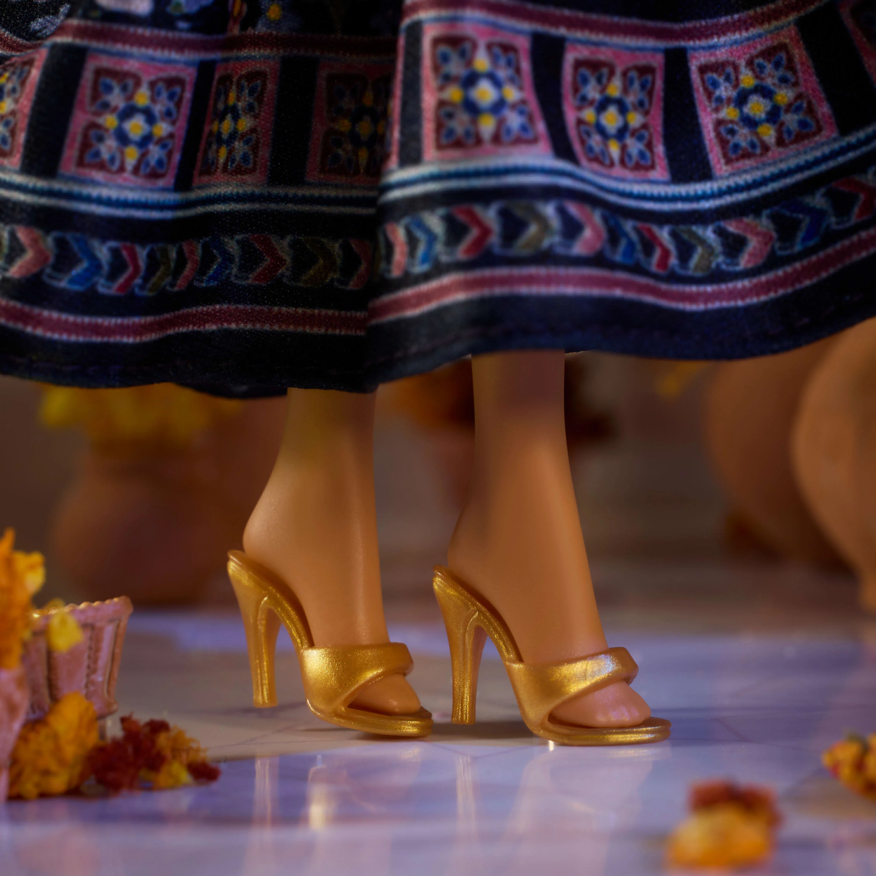 Barbie Signature Diwali Doll by Anita Dongre - Image 6
