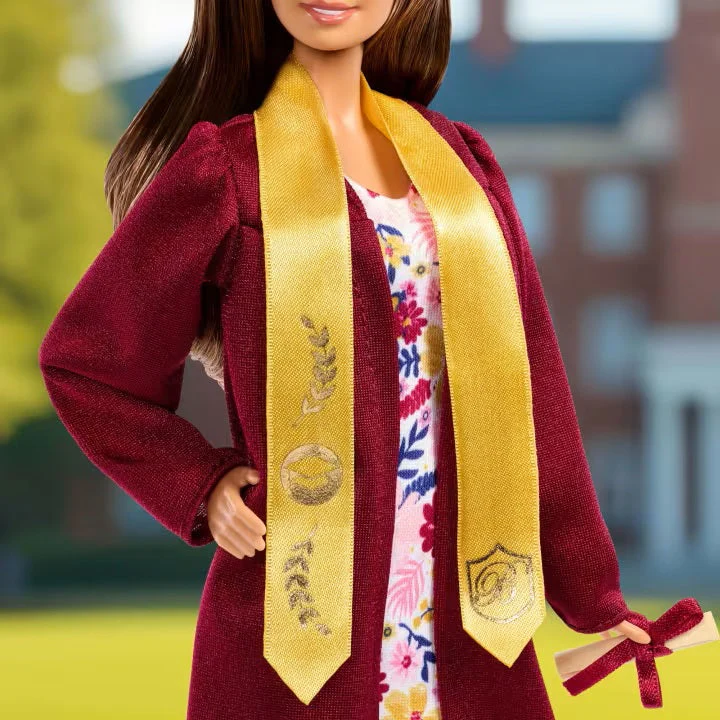 Barbie Signature Graduation Wishes Fashion Doll - Image 4