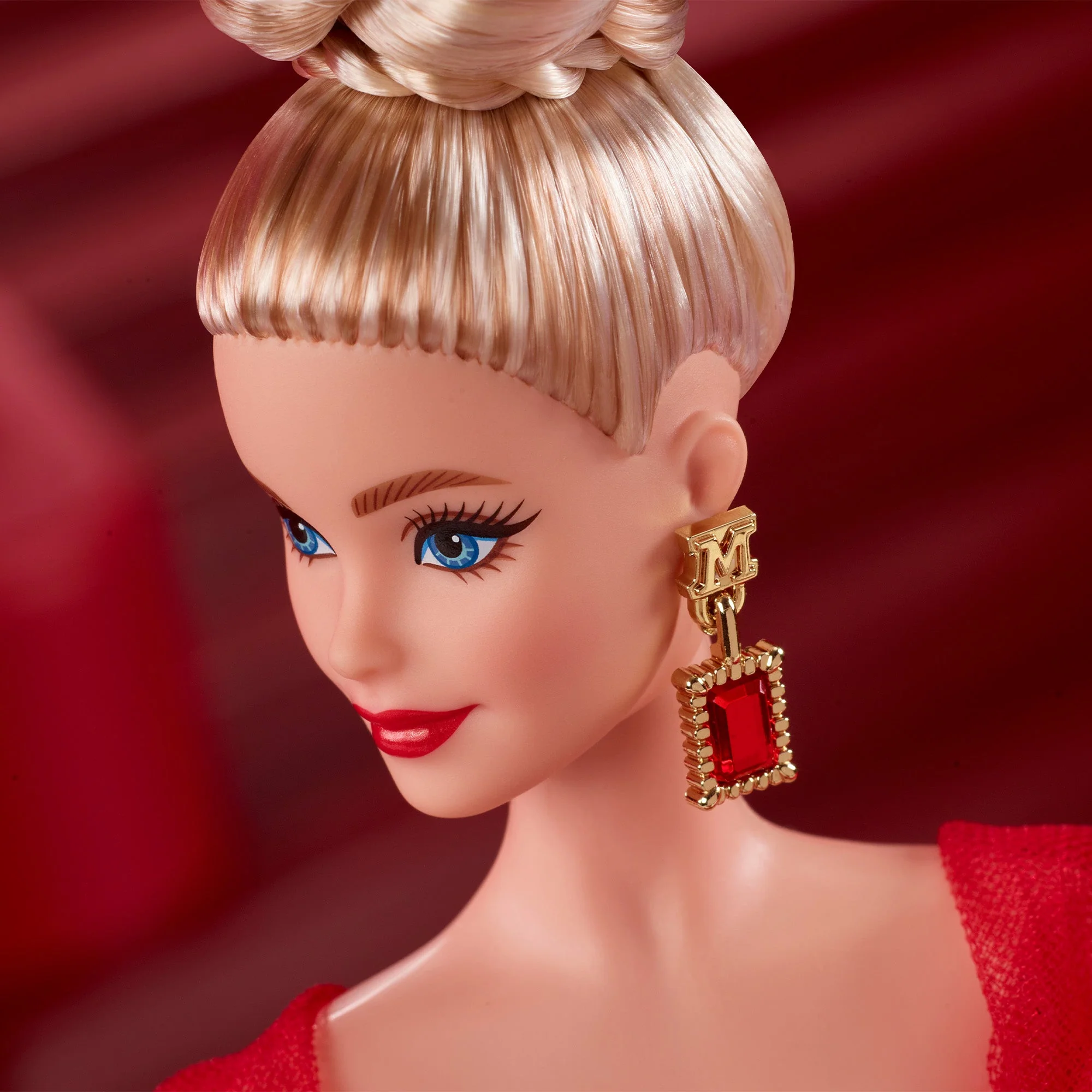 Barbie Signature Mattel 80th Anniversary Barbie Doll - Blonde - Image 6