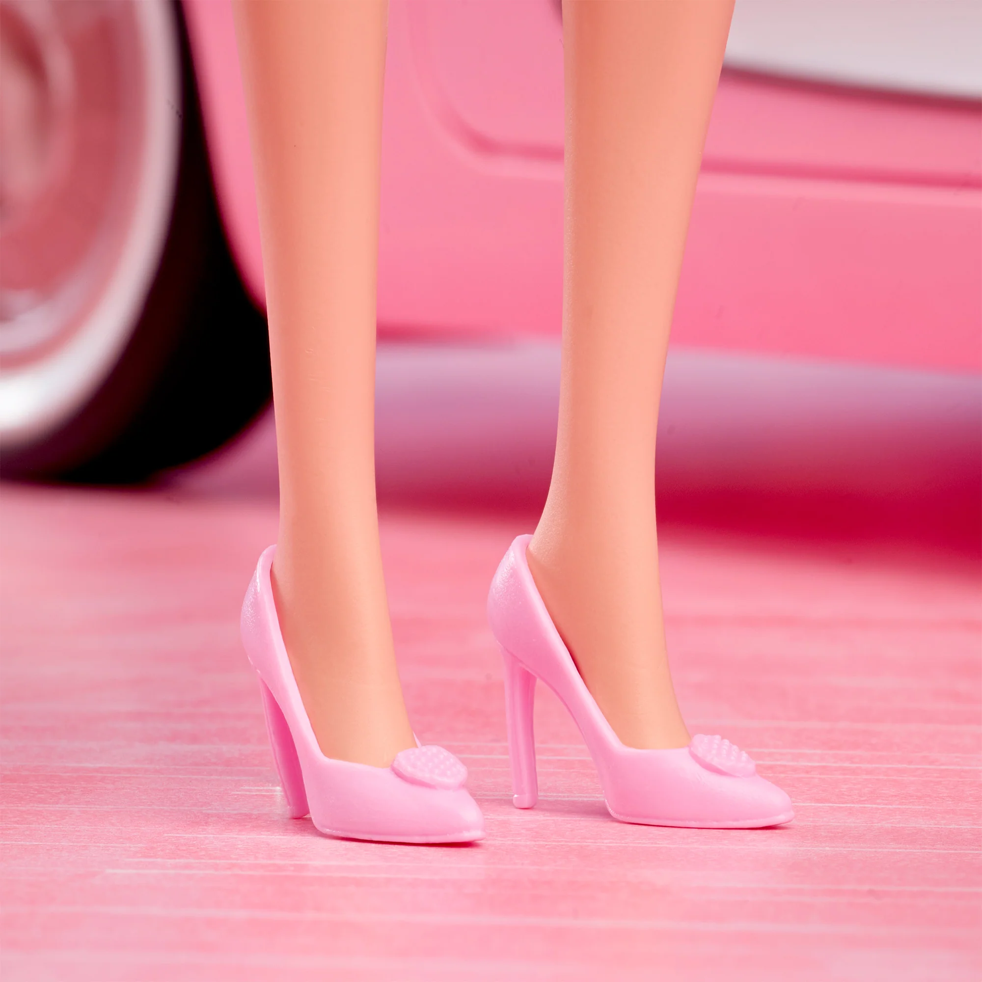Barbie The Movie Pink Puffy Dress Barbie Doll - Image 4