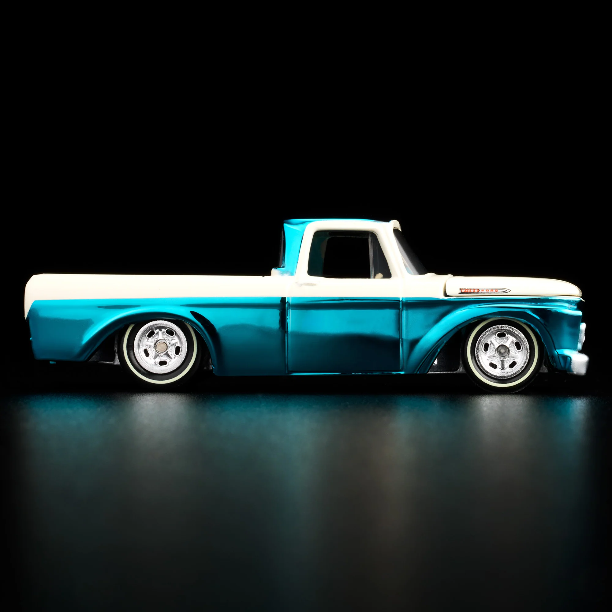 Hot Wheels RLC Exclusive 1962 Ford F-100 - Image 4