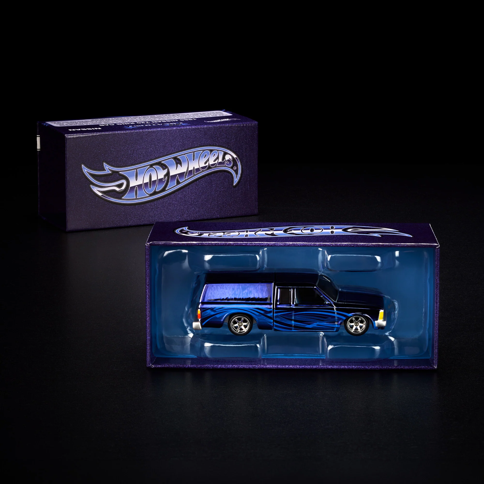 Hot Wheels RLC Exclusive 1986 Nissan 720 King Cab - Image 14