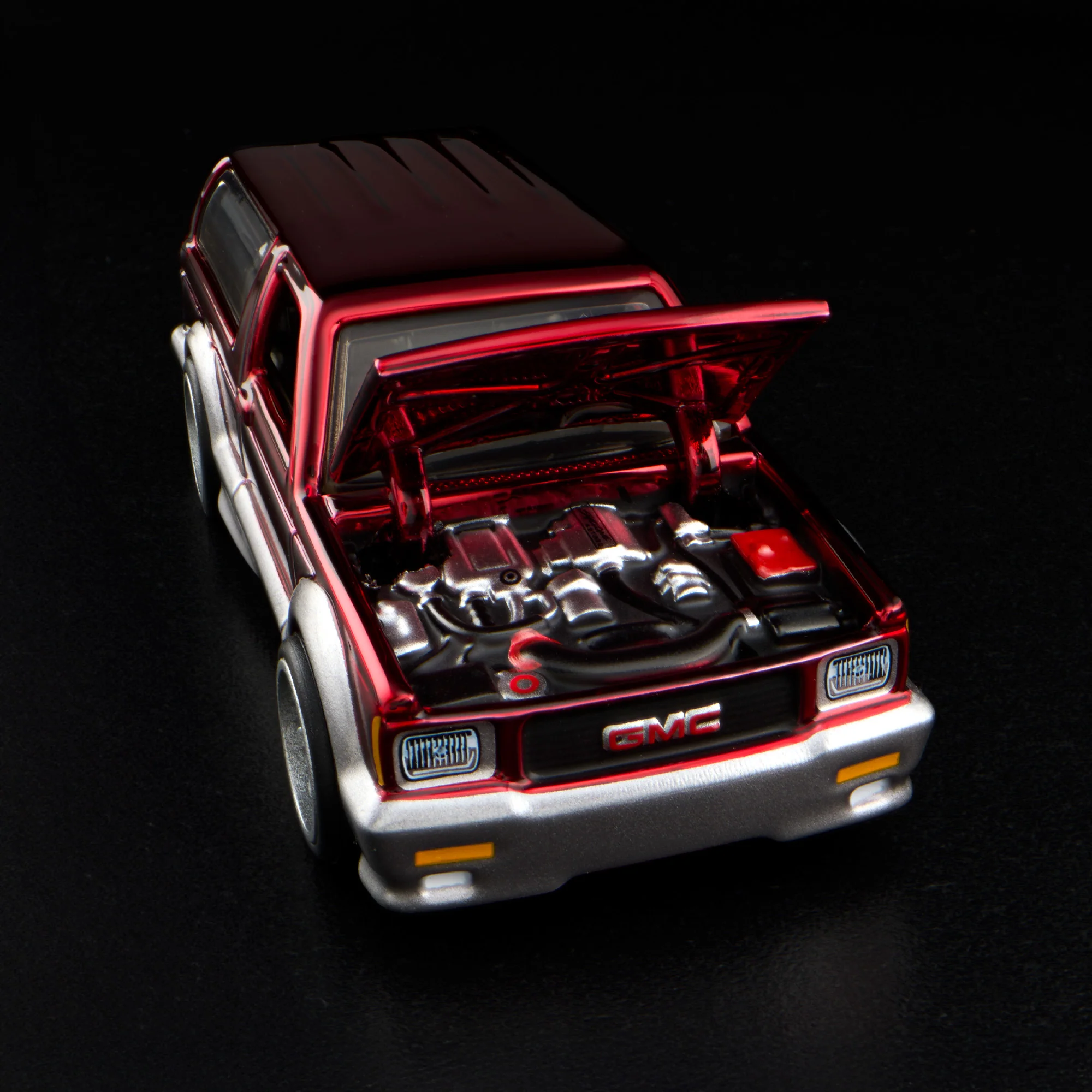 RLC Exclusive 1992 GMC Typhoon - Image 11