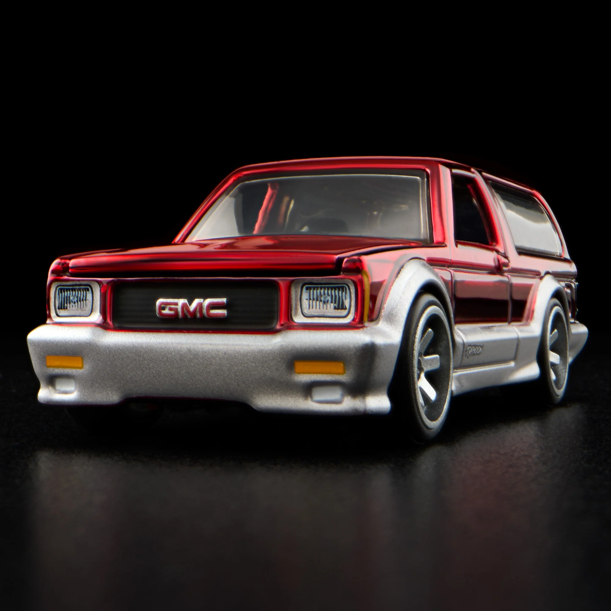 RLC Exclusive 1992 GMC Typhoon - Image 12