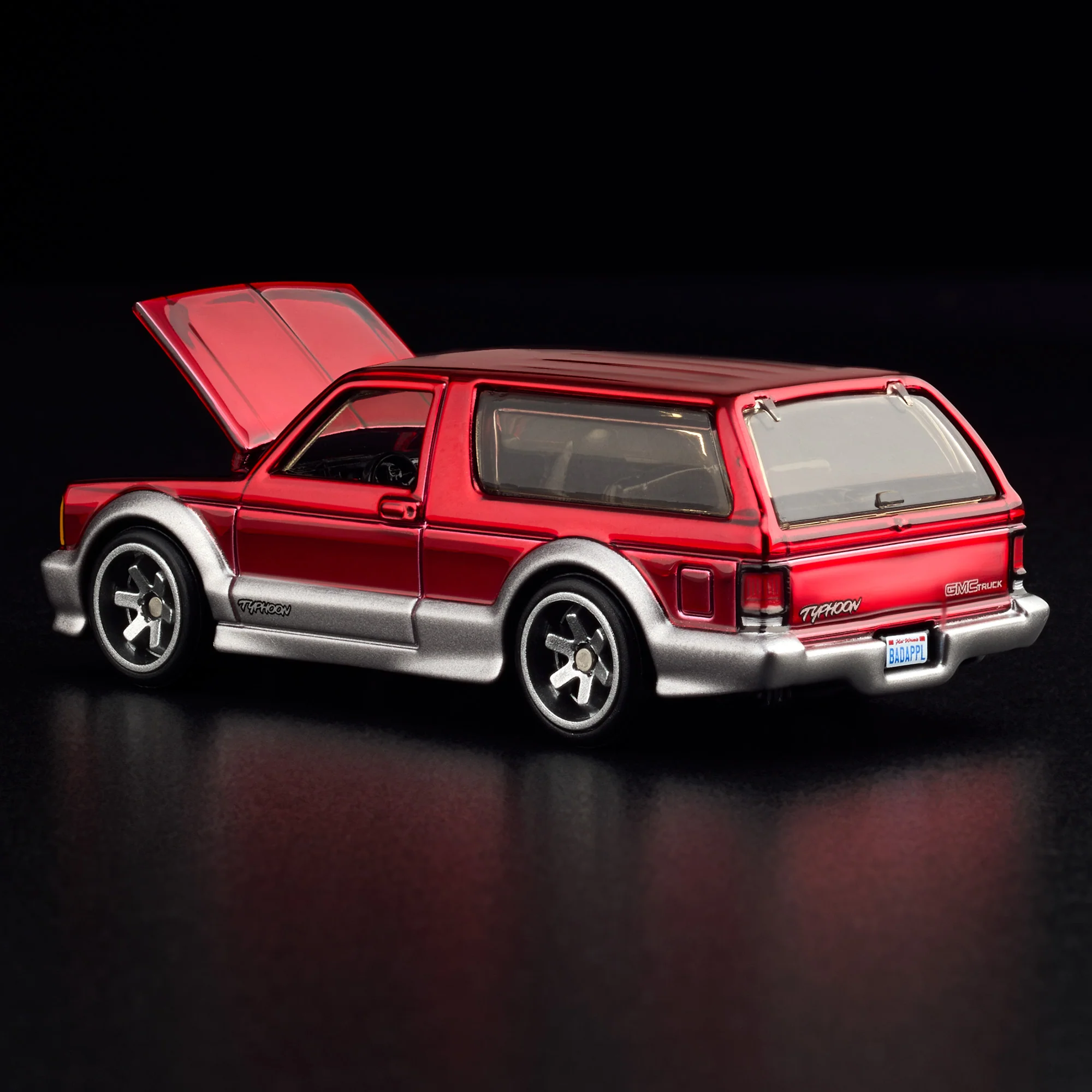 RLC Exclusive 1992 GMC Typhoon - Image 3